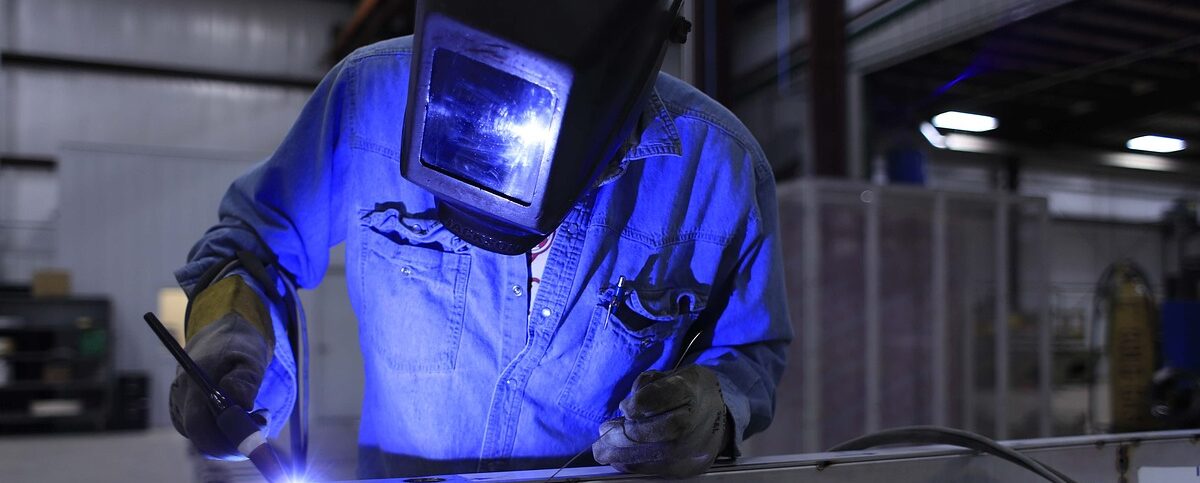 welder, welding, industry-673559.jpg